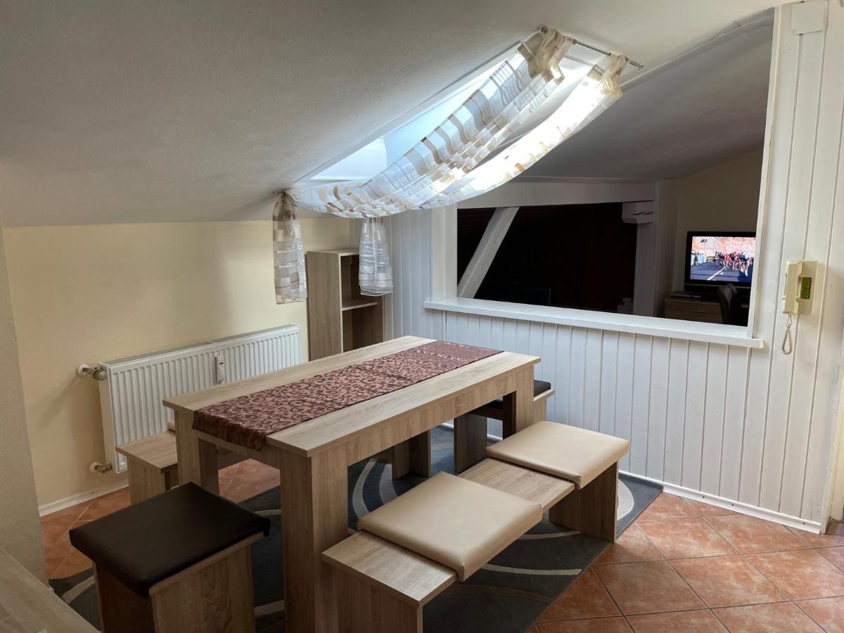 Geraeumiges Domizil Mit Bergblick Und Sauna Oberwoessen Ngoại thất bức ảnh