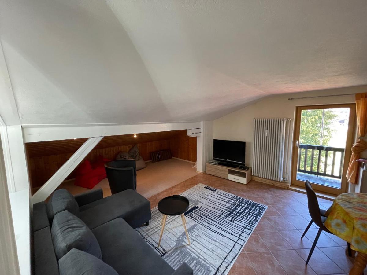 Geraeumiges Domizil Mit Bergblick Und Sauna Oberwoessen Ngoại thất bức ảnh