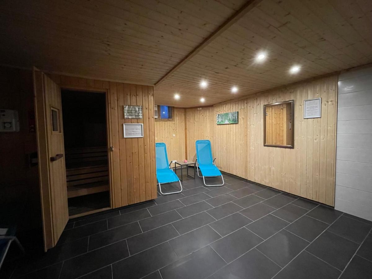 Geraeumiges Domizil Mit Bergblick Und Sauna Oberwoessen Ngoại thất bức ảnh