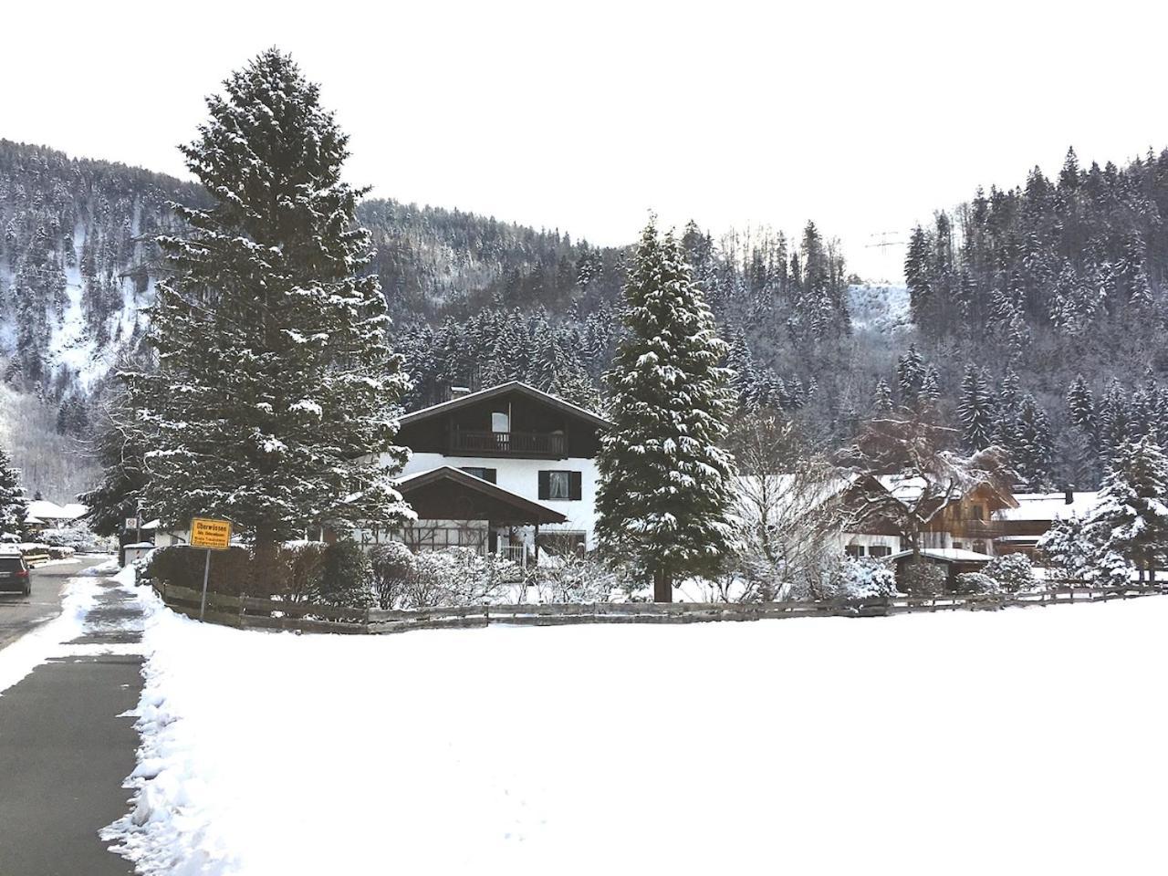 Geraeumiges Domizil Mit Bergblick Und Sauna Oberwoessen Ngoại thất bức ảnh